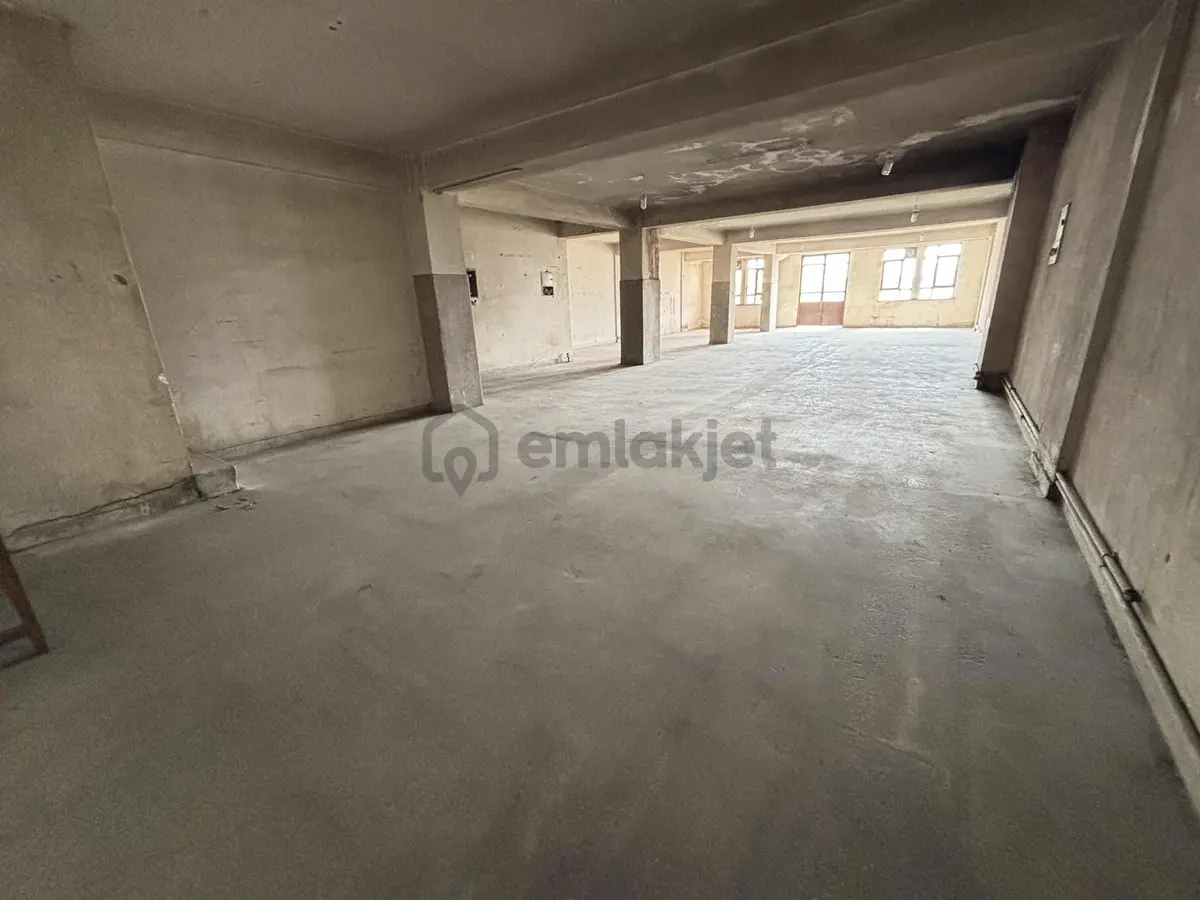 Eksen'den Sitelede 250 M2 Kiralık Dükkan - 13