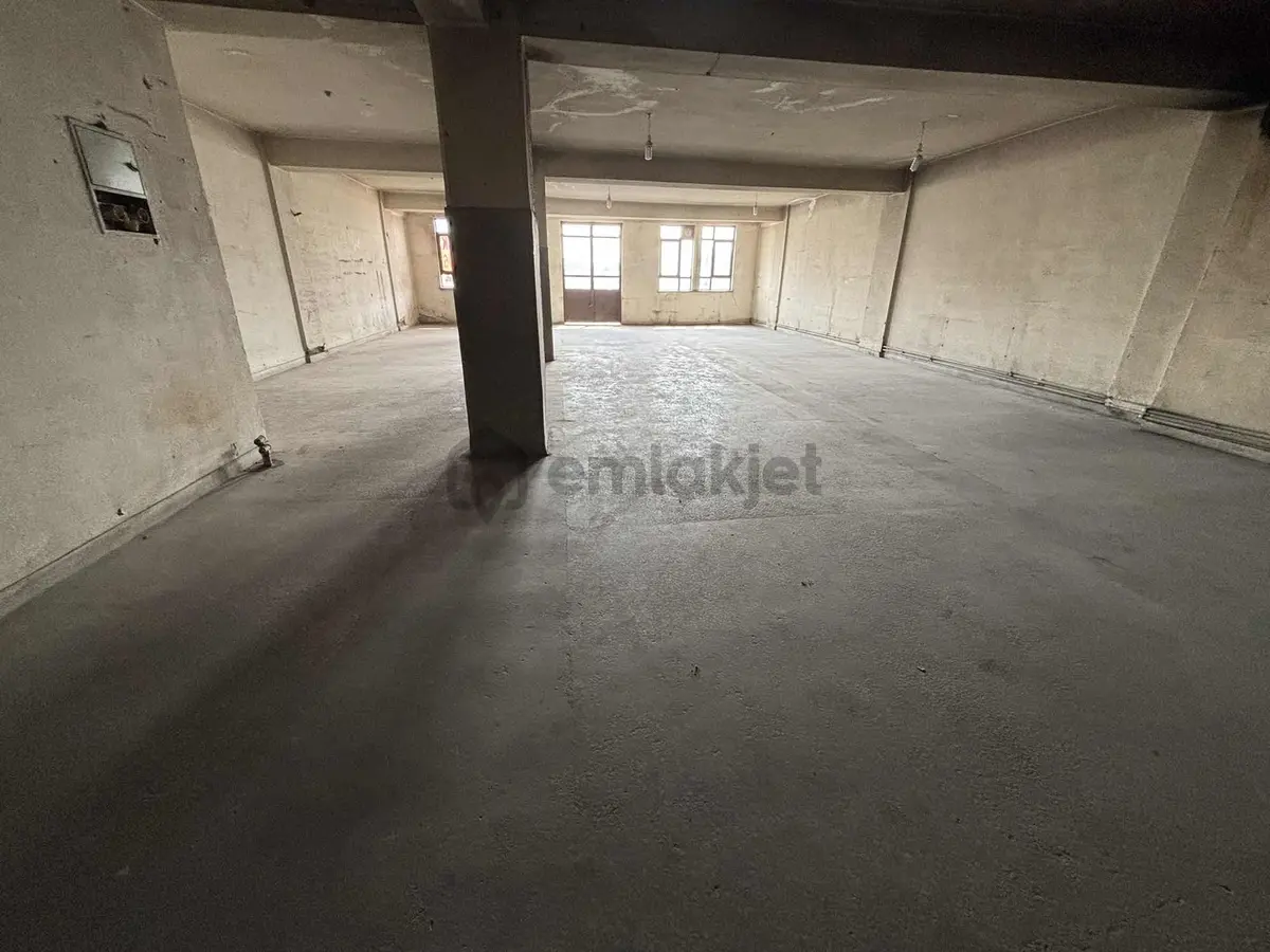 Eksen'den Sitelede 250 M2 Kiralık Dükkan - 33