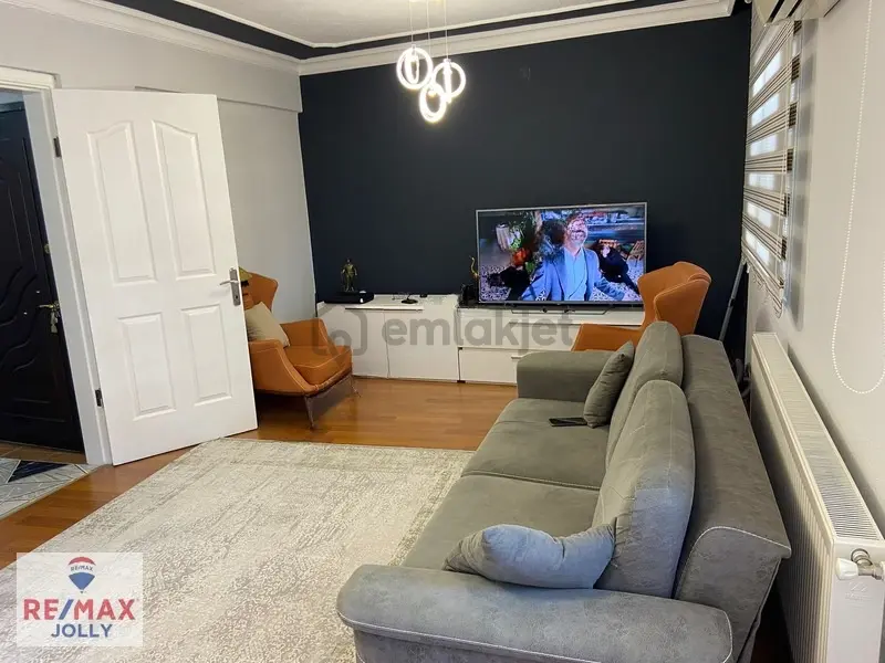 Bayraklı Tepekule Mahallesi 2+1 Daire