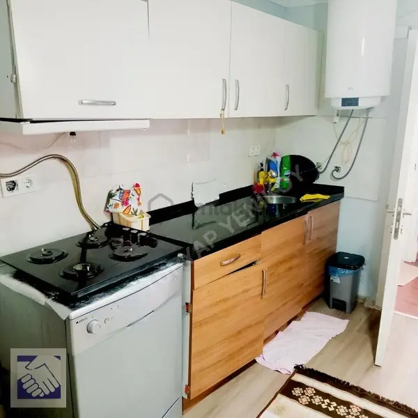 Bağlarda Bahce Kullanımlı Mobilyalı Kiralık 3+1 - 6