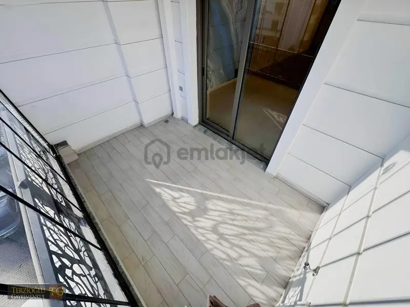 Terzioğlu'ndan Akçay Merkezde Ara Kat Muhteşem 3+1 Daire - 34