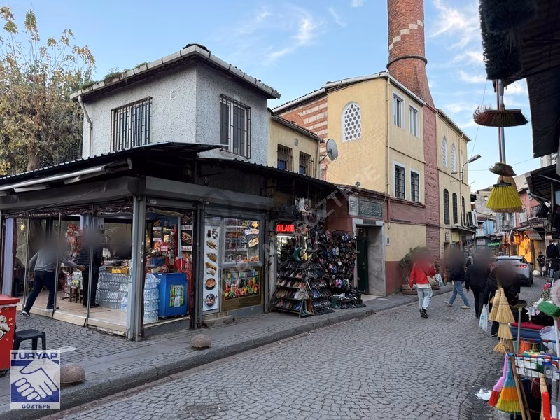 Turyap Tan Eminönü Meydanında Satılık İşyeri - 3