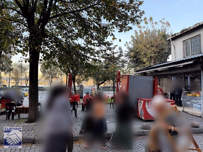 Turyap Tan Eminönü Meydanında Satılık İşyeri - 12