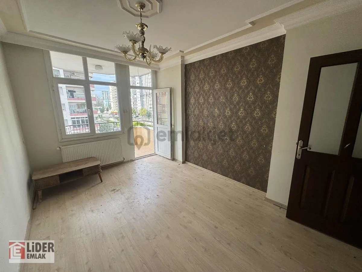 Lider'den Geniş Ev İstiyorum Diyenlere Hasarsız Özel Bir Daire - 8