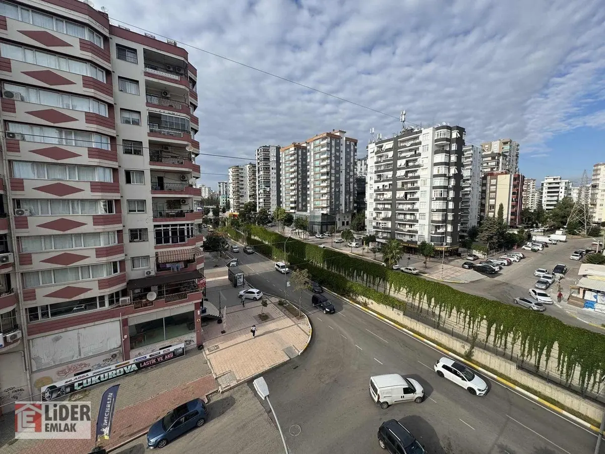 Lider'den Geniş Ev İstiyorum Diyenlere Hasarsız Özel Bir Daire - 11