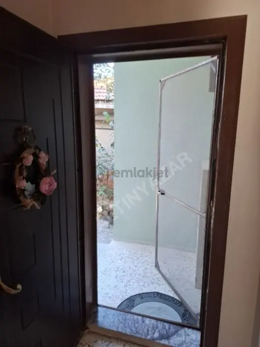 Foça Yeni Bağarasında 3+1 Bahçeli Ev Kiralıktır - 11