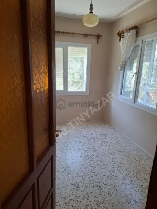 Foça Yeni Bağarasında 3+1 Bahçeli Ev Kiralıktır - 28