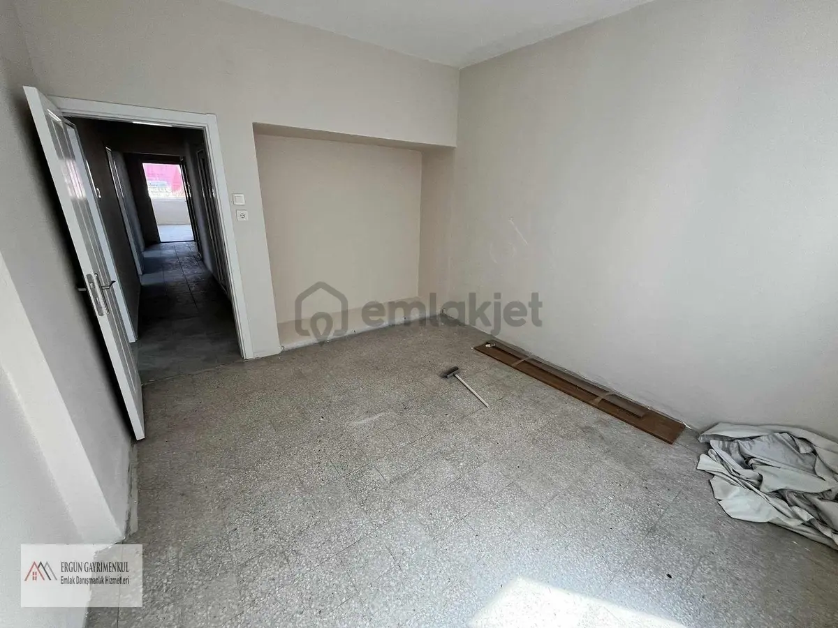 Ergünden Hamidiyede Satılık Fırsatlık 3+1 Daire - 25