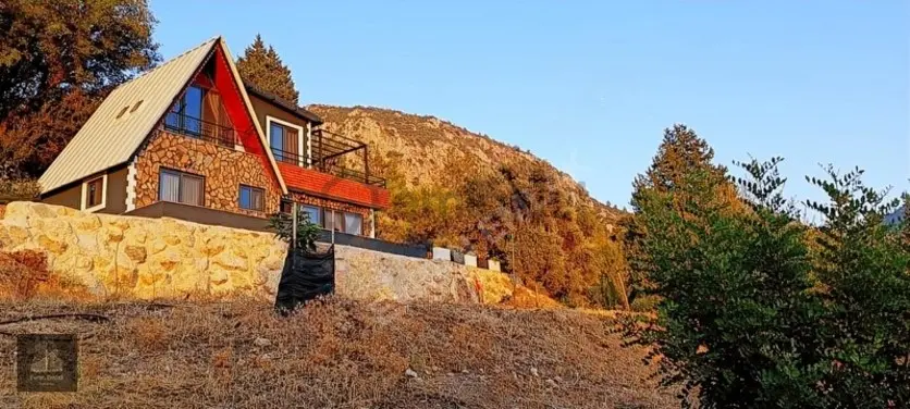 Evran Emlak Ayrıcalığıyla Muhteşem Manzaralı Villa - 3
