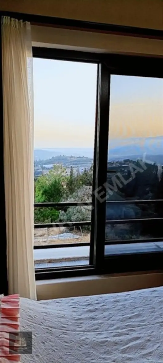 Evran Emlak Ayrıcalığıyla Muhteşem Manzaralı Villa - 21