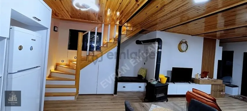 Evran Emlak Ayrıcalığıyla Muhteşem Manzaralı Villa - 14