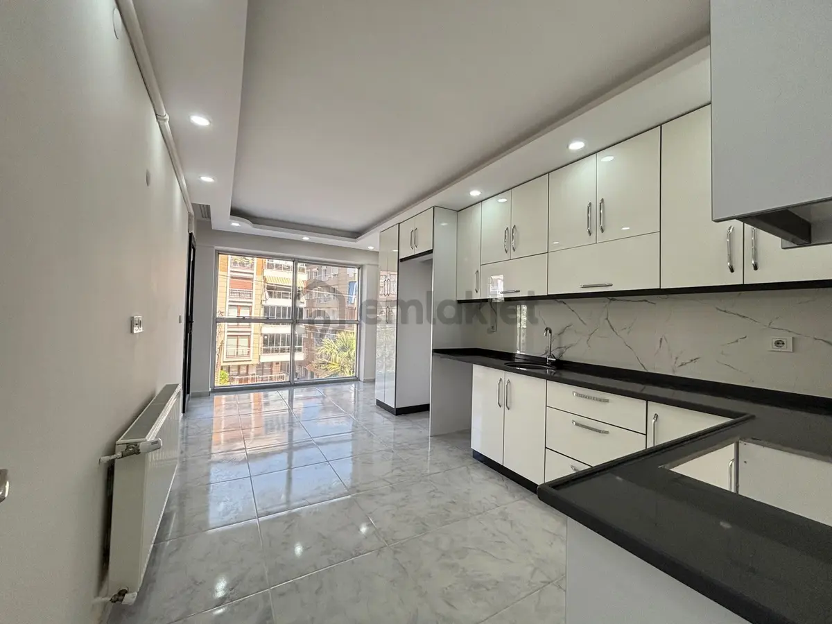 Gökçepınar Cad Üzerinde 3+1 Satılık Daire