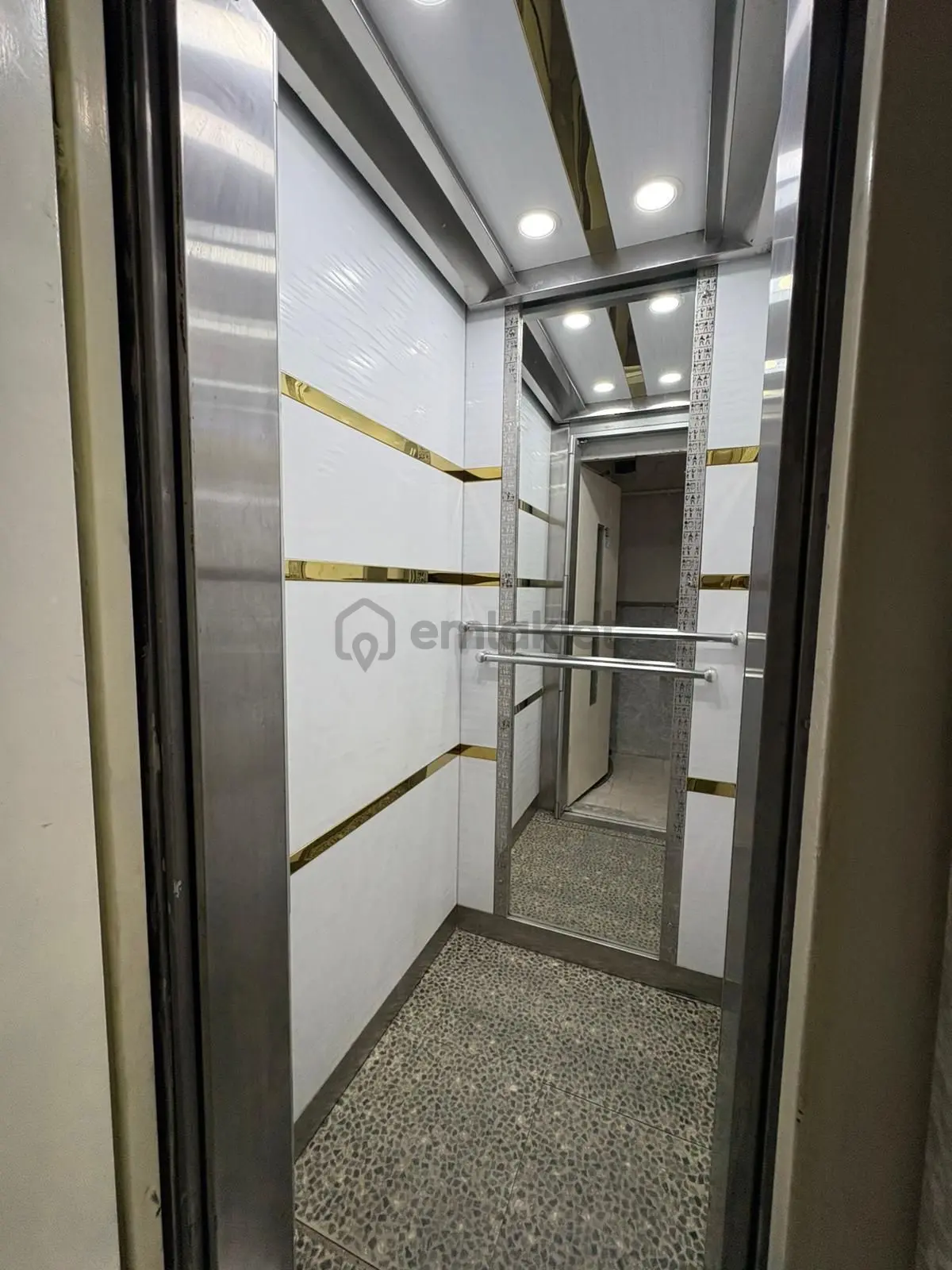 Nazilli Ordu Caddesinde Full Tadilatlı 3+1 Daire - 4