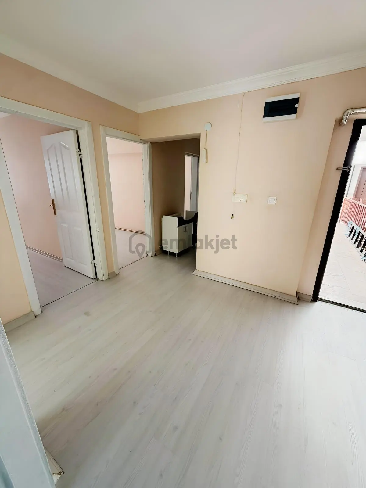 Cengizhan Mahallesi Cadde Yakını Kiralık 3+1 Daire - 34