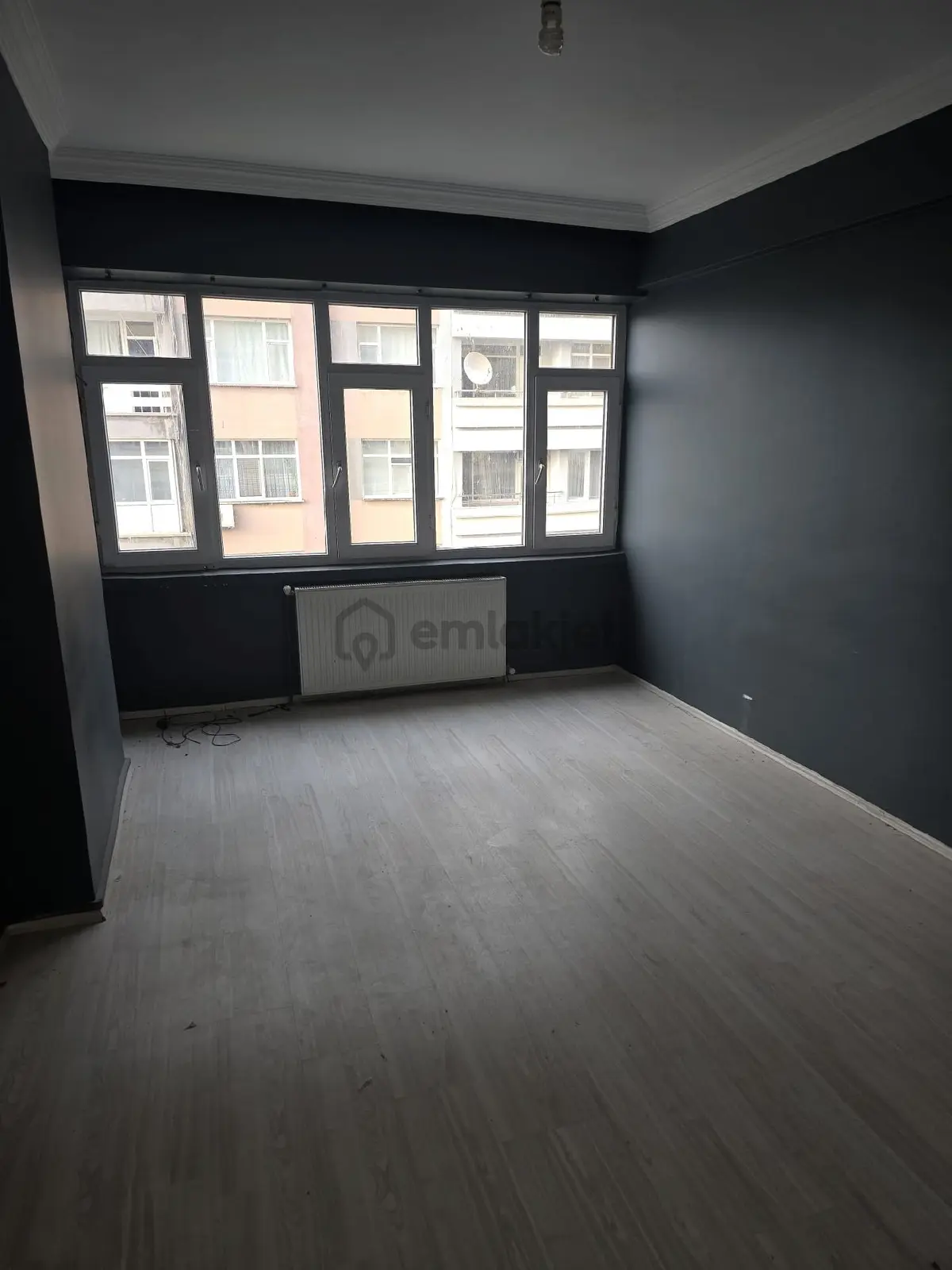 Gazicadesinde Kiralık Ofis - 13