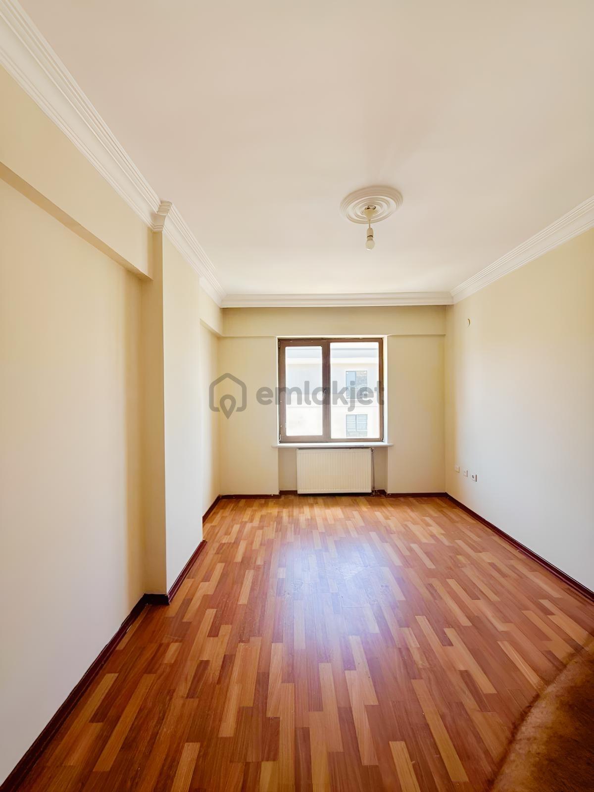 Fırsat! Öztrak Caddesi Cepheli Geniş Dubleks Daire - 16
