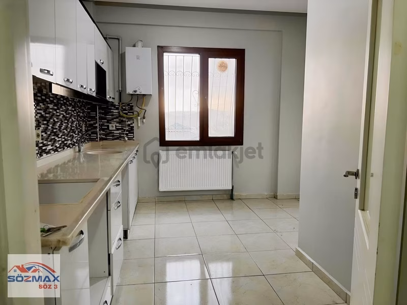 Yeşilyurt İldemde Hobi Bahçeli Geniş 3+1 Kiralık Daire - 12