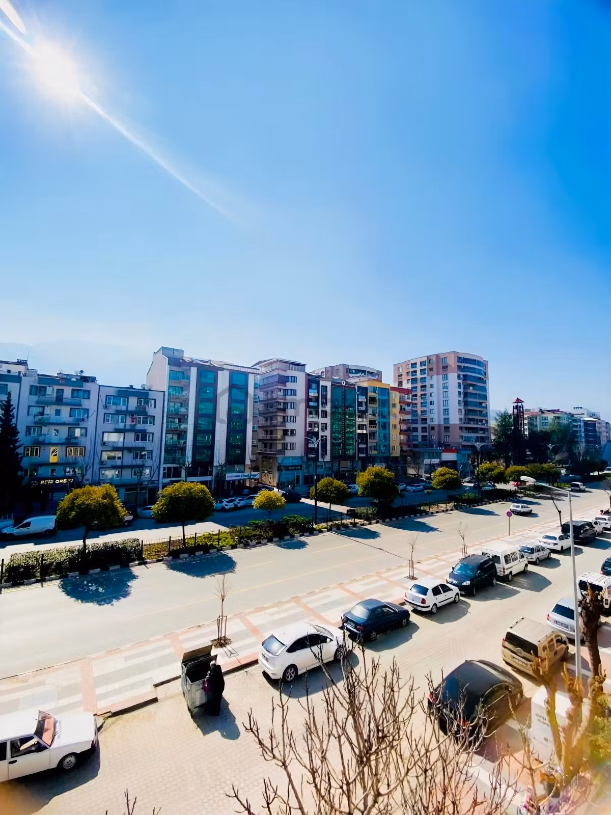 Yeni Mahallede Cadde Üzeri 3+1 Full Lüks Tadilatlı Ara Kat Daire - 13