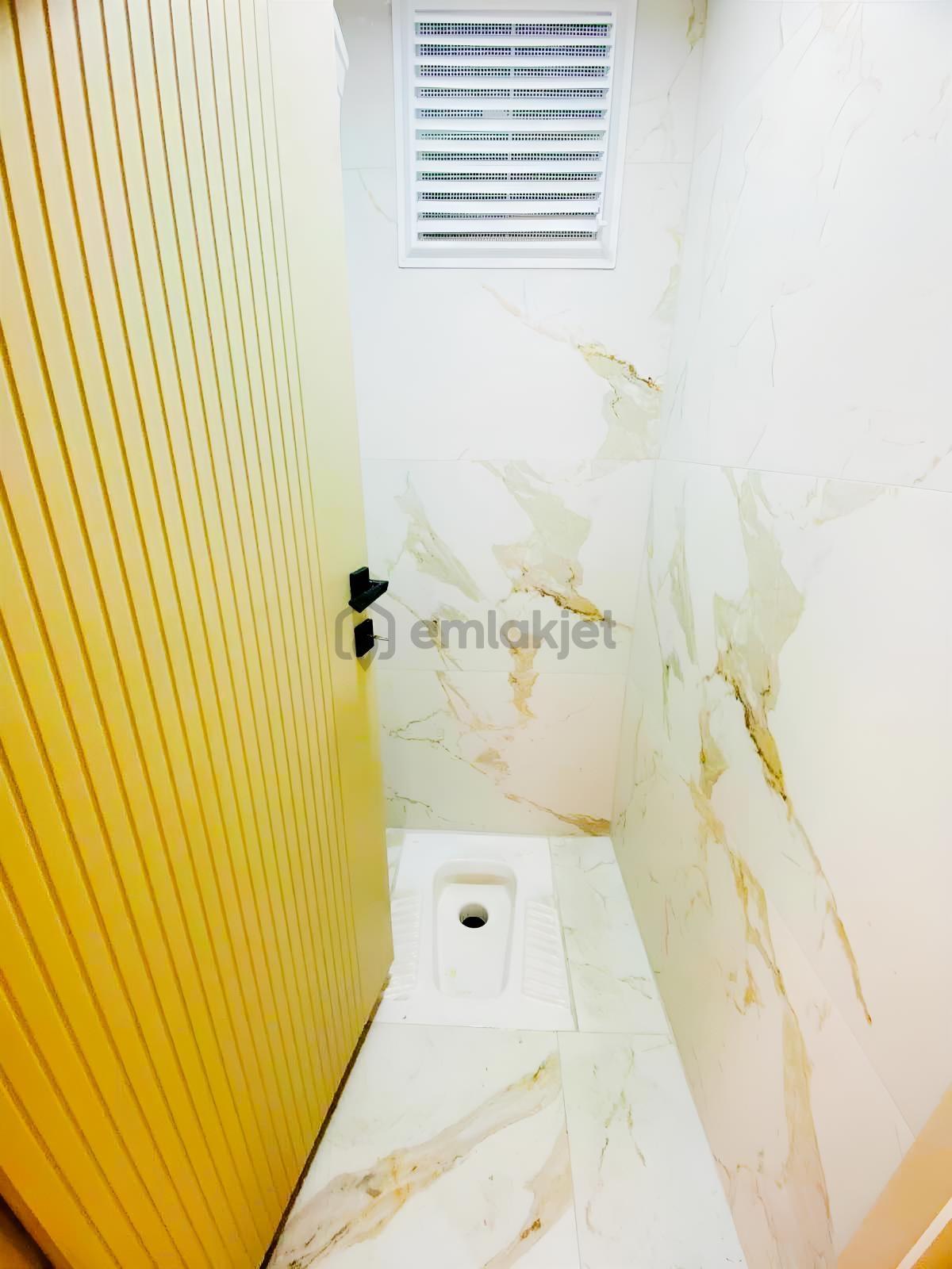 Yeni Mahallede Cadde Üzeri 3+1 Full Lüks Tadilatlı Ara Kat Daire - 32