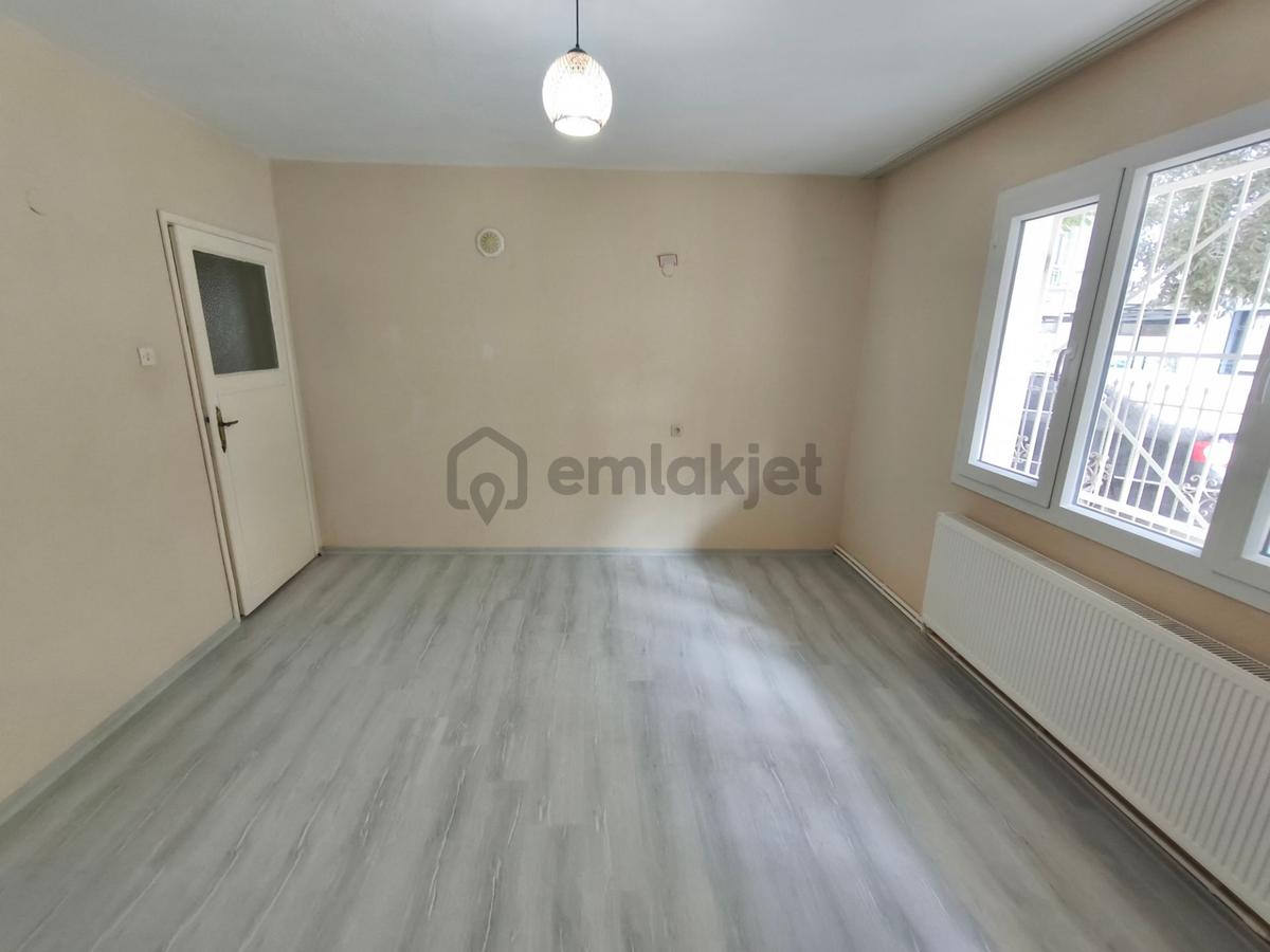 Sarnıç Giriş Kat Kombili Çift Cephe Kiralık 3+1 Daire - 31