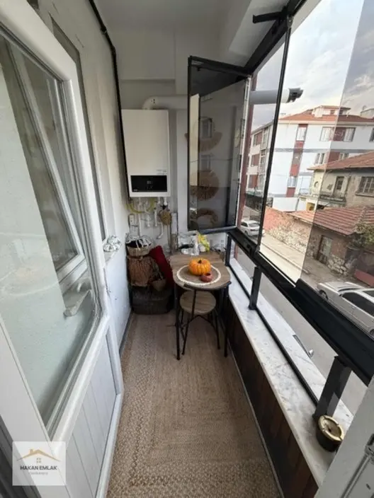 Hakan Emlak'tan Satılık 1+1 Daire - 9