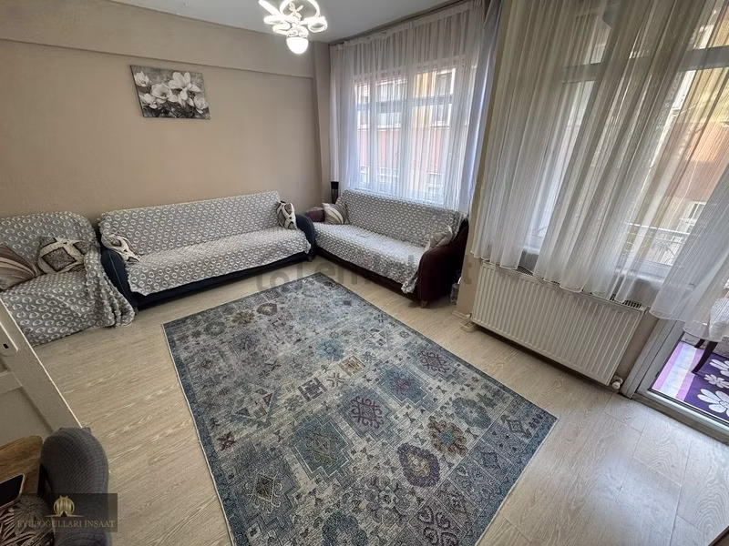 Fatih Şehremeni Mah. 2+1 85 M2 Ara Kat Satılık Daire