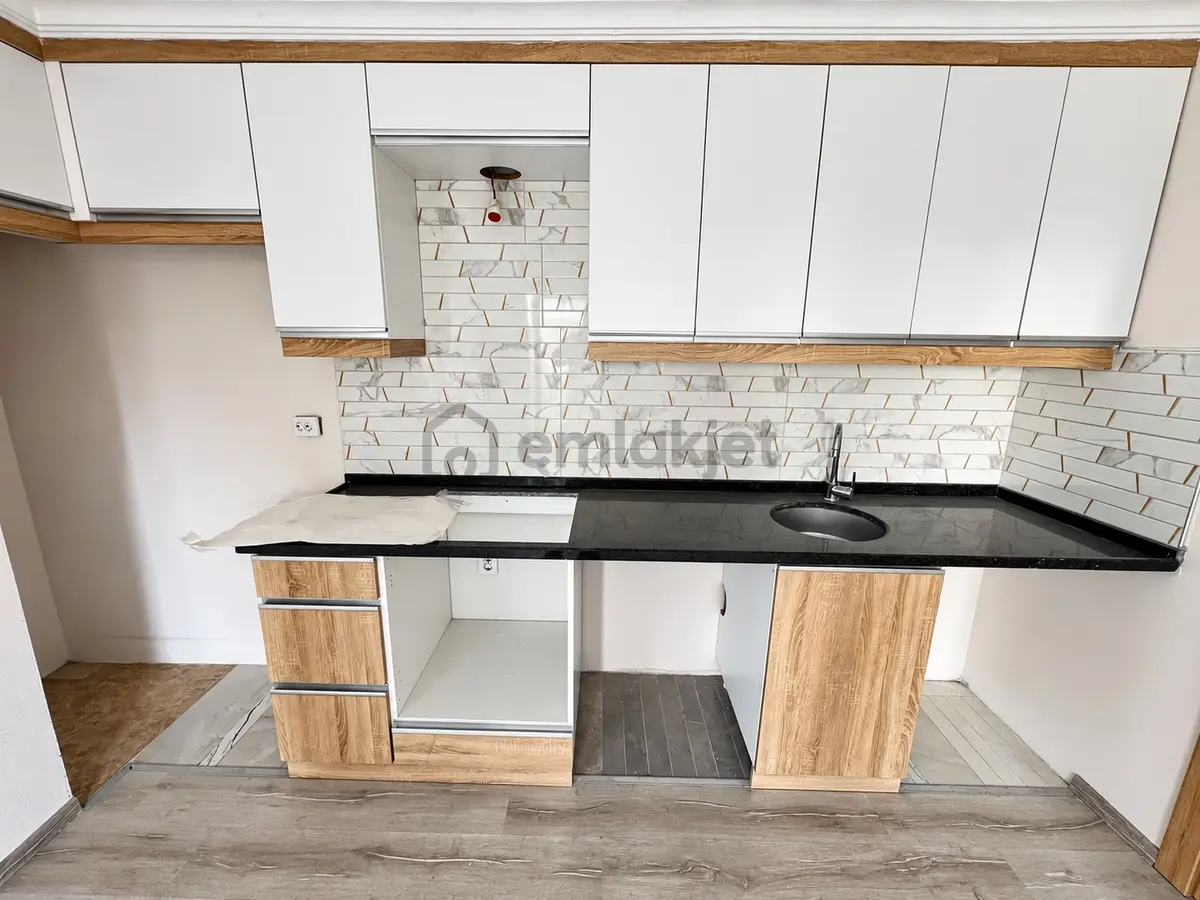 Pazarcı Mahallesi Kiralık 1+1 Daire - 6