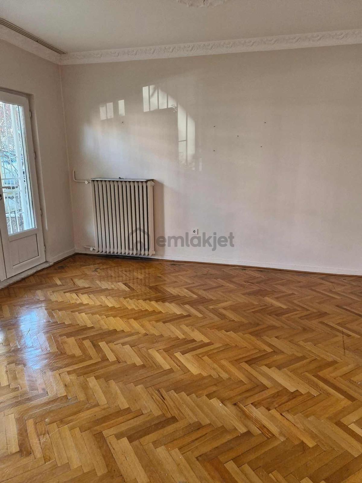 Gençlik Caddesine Yakın Bakımlı 2+1 Satılık Daire - 6
