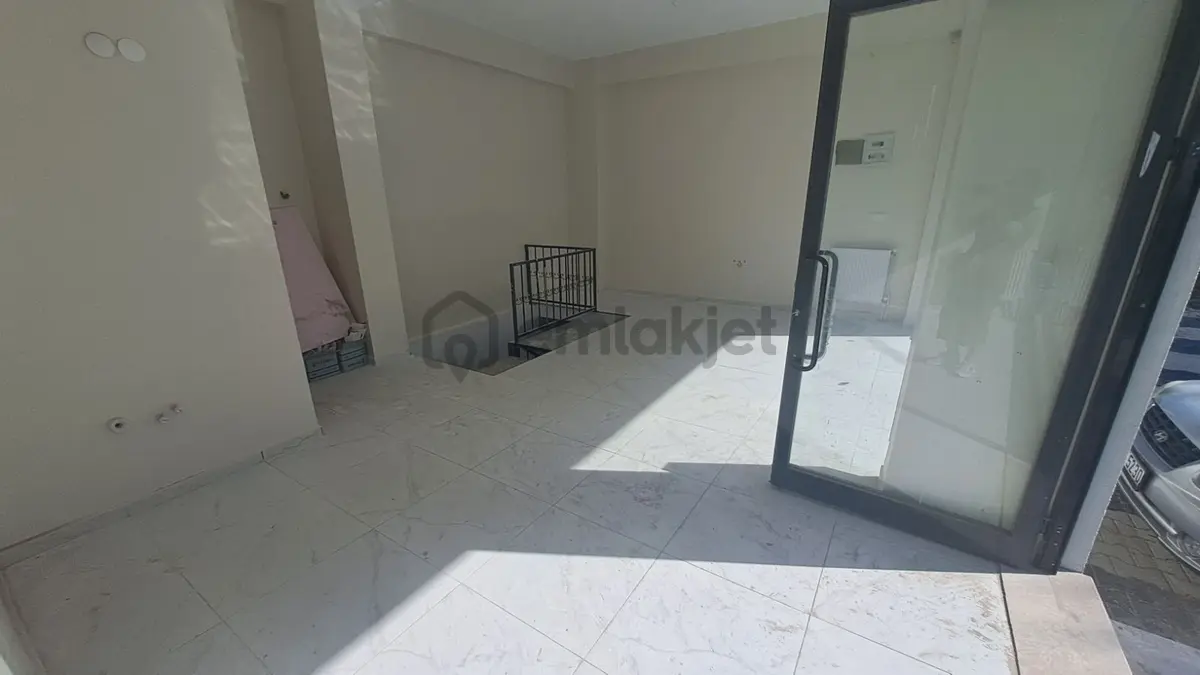 Sultanbeyli Hasanpaşa Mh. 80m² Depolu Dükkan - 6