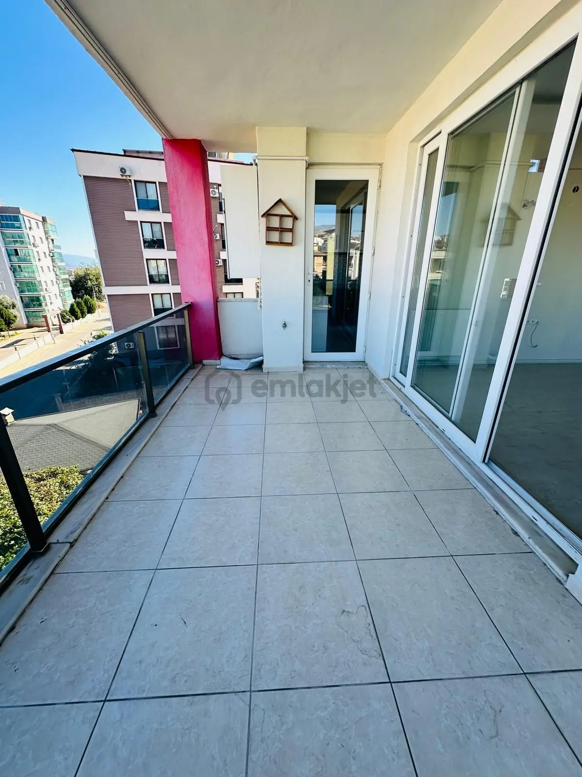 Havuzlu Site İçinde Kiralık 3+1 Geniş Daire - 26