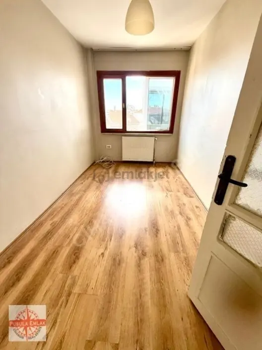 Cihangir Merkeze Yakın 2+1 Kapalı Balkonlu - 5