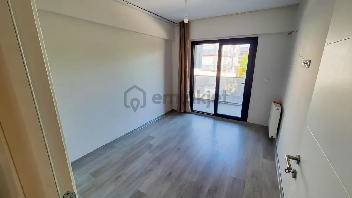 Üniversiteye Yürüme Mesafesinde Kiralık Daire - 13