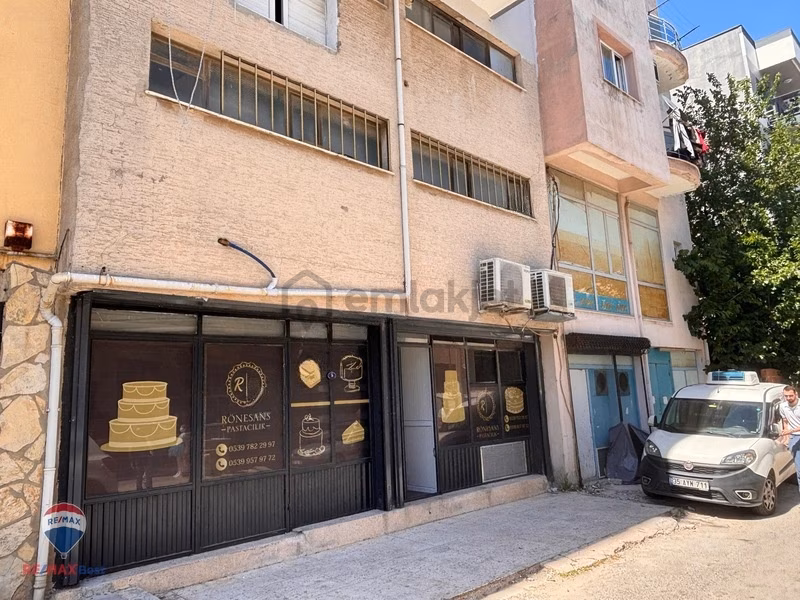 30 Buca'da Kıracılı 130 M2 Satılık Dükkan