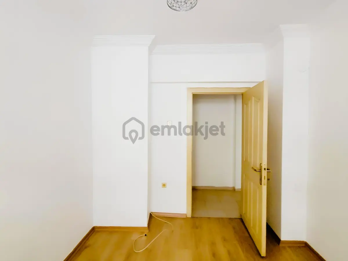 Aşağı Öveçler'de 2+1 Bakımlı Daire (90m²) - 18