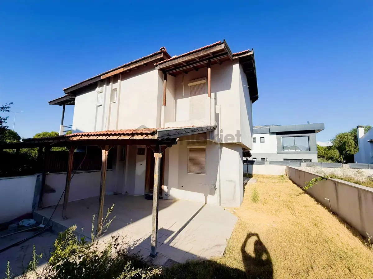 Çeşme Ilıca Mahallesinde Satılık Dubleks Villa - 4