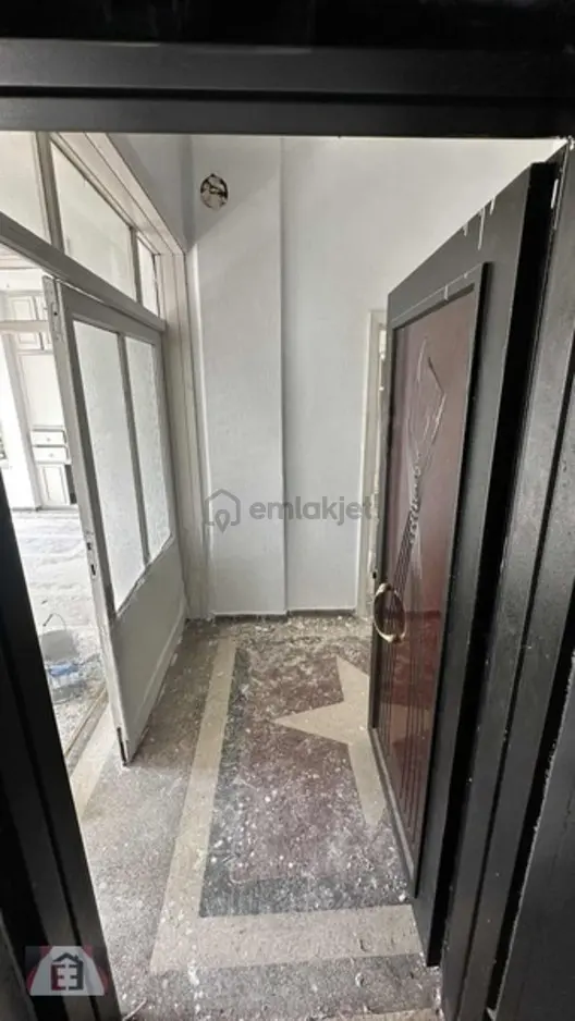 Korutürk Caddesinde Makul 2+1 Kiralık Daire - 12