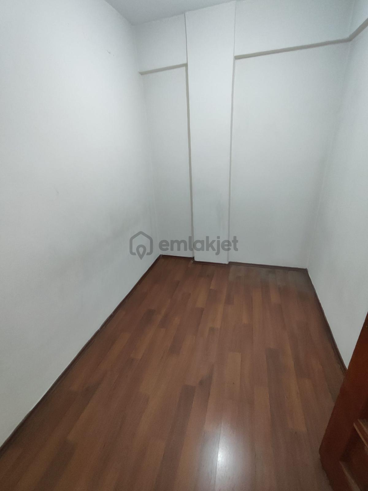 Sahibinden Gürsel Mahallesi 2+1 90m2 Caddeye Yakın Daire - 6