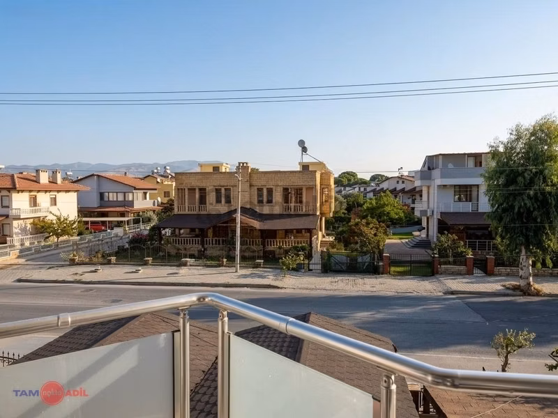 Dikili Merkezde Uğur Mumcu Cd. Üzeri Denize 150 M 4+1 Tripleks - 17