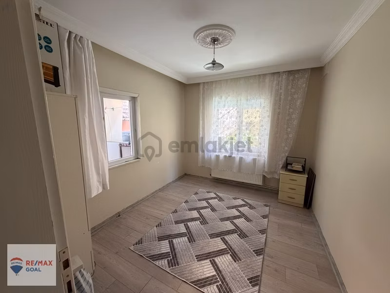 Remax Şirvan'dan Burhaniye'de Geniş Arsa Paylı Satılık Müstakil - 16