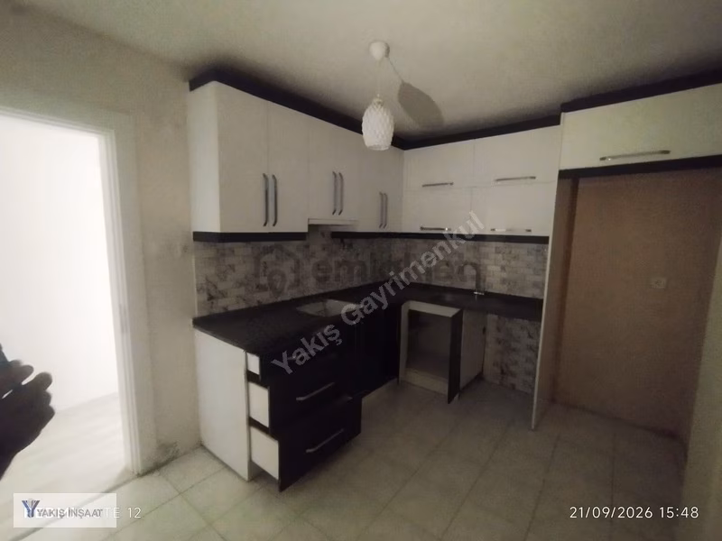 Merkezı Konumda 2+1 Kiralık Daire - 12