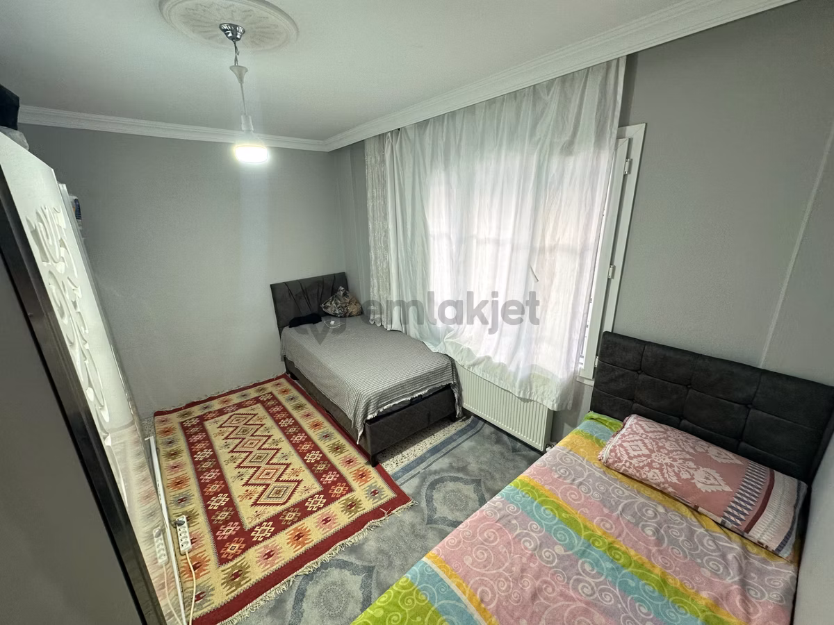 Karabağlar Yunus Emre'de Ferah 3+1 Arakat Daire - 16