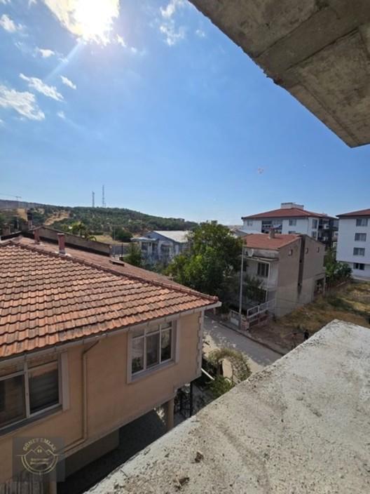 Ezine Camikebir Mahallesinde 2+1 Kapalı Mutfak Daire - 5