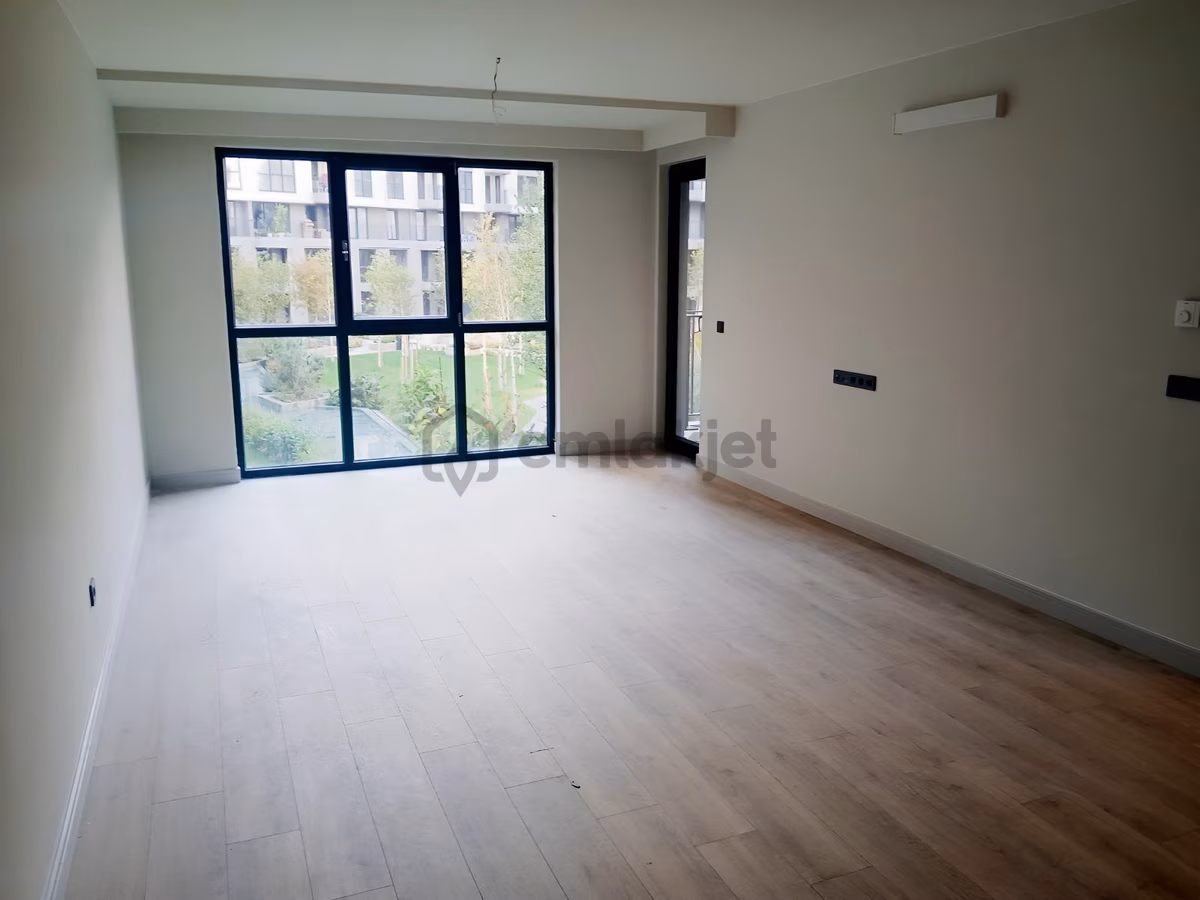 | Kiralık | Sinpaş | Boulevard Sefaköy | 3 + 1 | Daire | - 8
