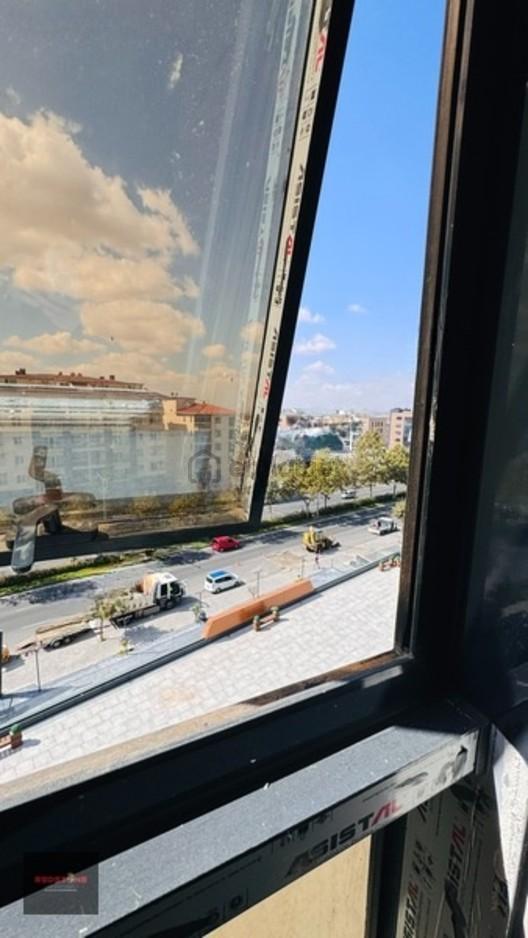 Redstonedan Çetin Emeç Bulvarına Cephe Uysal Centroda Ofis - 11
