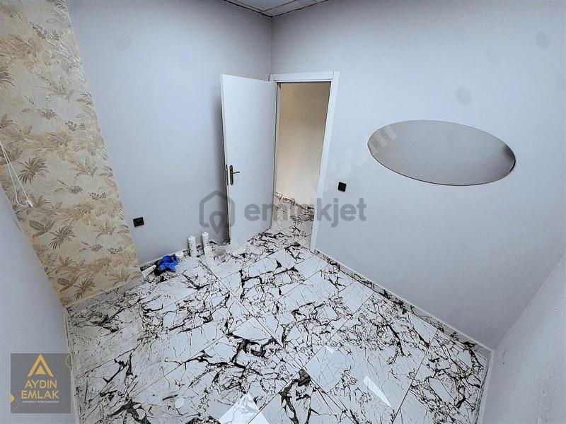 Aydından Forum Civarı Cadde Üzeri Kiralık Dükkan - 6