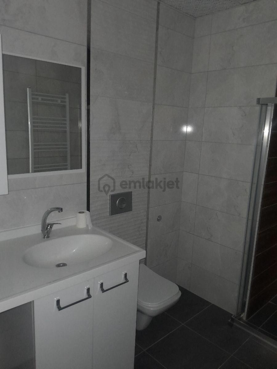 Kiralık 3+1 Daire - 23