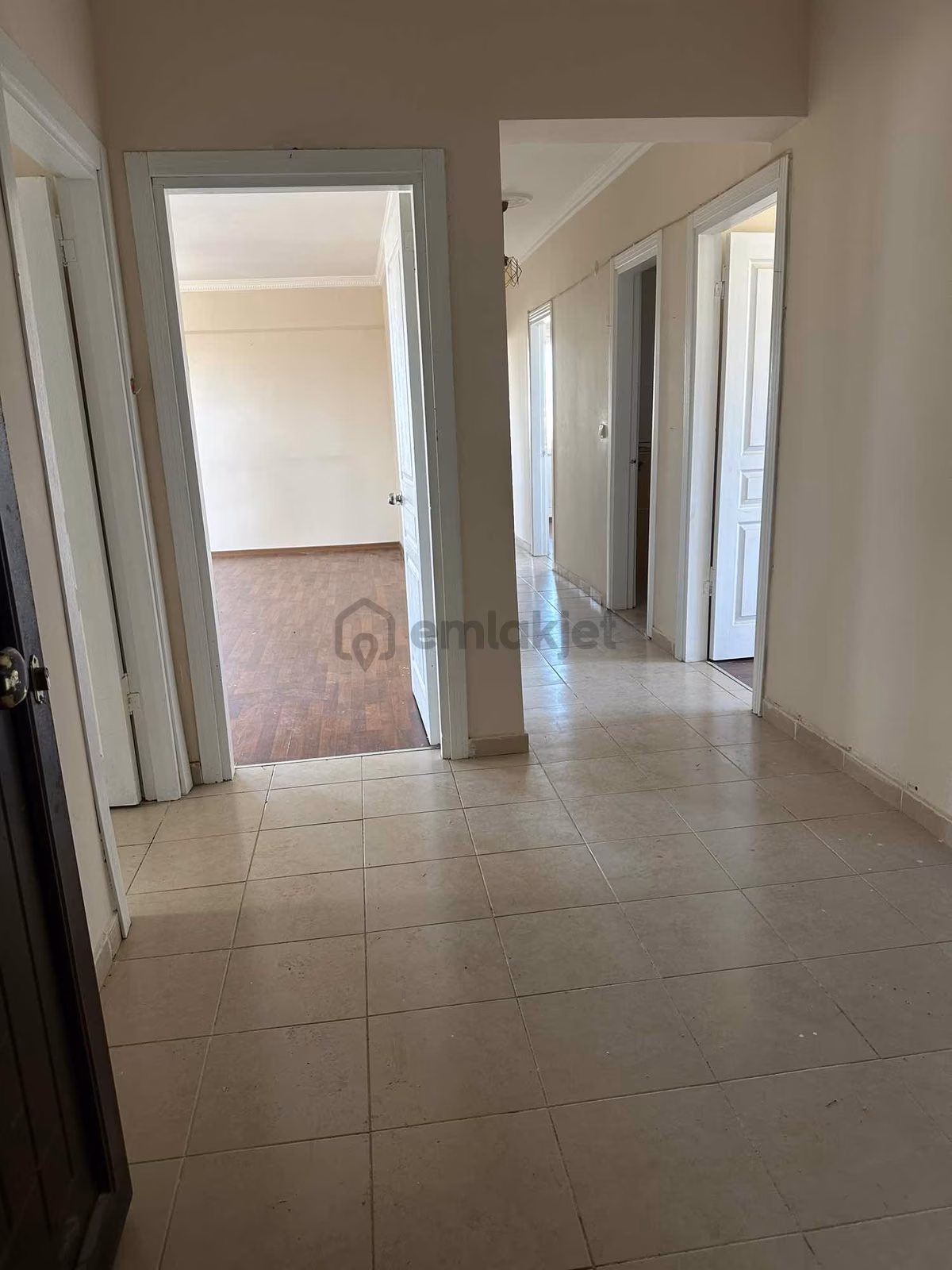 Altıntaş'ta Kiralık 3+1 170 Mt2 Daire - 2