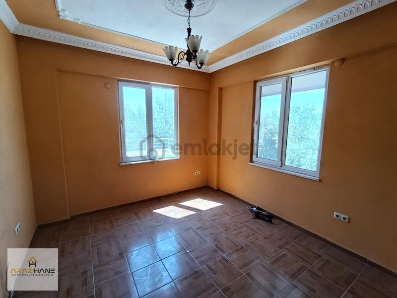 Milas Baharlı Mahallesi Satılık 4 Katlı Ev Ve Arsası - 26