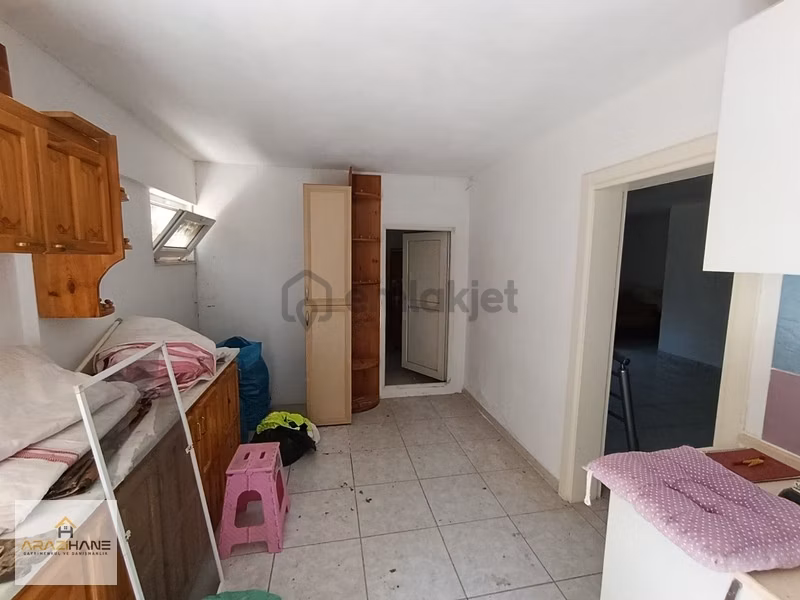 Milas Baharlı Mahallesi Satılık 4 Katlı Ev Ve Arsası - 34