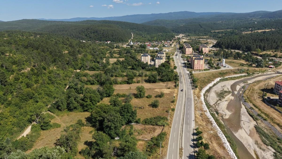 Mengen'de Satılık Konut İmarlı Köşe Parsel Arsa - 14